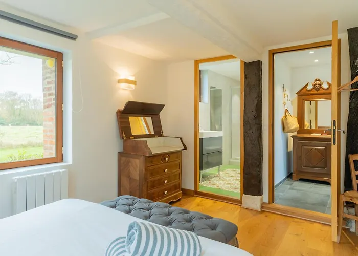 Le Pressoir Du Clos Vert- Honfleur - *